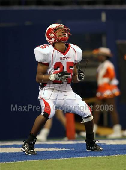 Thumbnail 1 in Trotwood-Madison vs. Bowie (Kirk Herbstreit Varsity Football Series) photogallery.