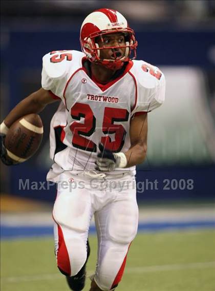 Thumbnail 3 in Trotwood-Madison vs. Bowie (Kirk Herbstreit Varsity Football Series) photogallery.