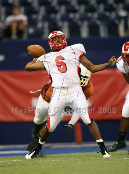 Thumbnail 2 in Trotwood-Madison vs. Bowie (Kirk Herbstreit Varsity Football Series) photogallery.