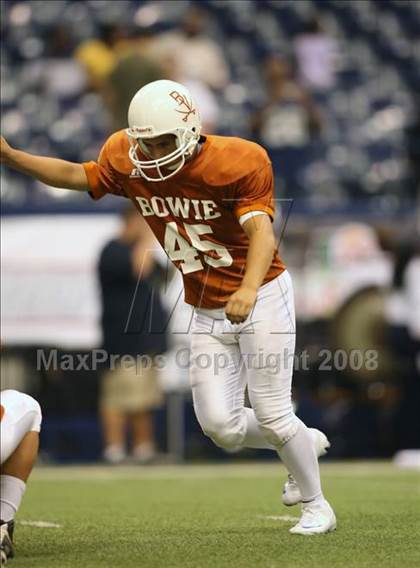Thumbnail 1 in Trotwood-Madison vs. Bowie (Kirk Herbstreit Varsity Football Series) photogallery.