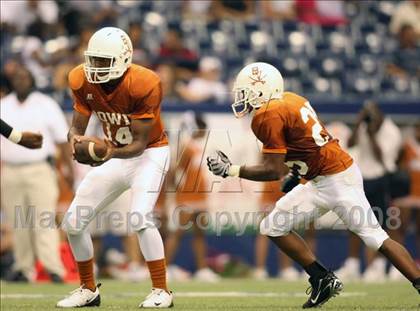 Thumbnail 1 in Trotwood-Madison vs. Bowie (Kirk Herbstreit Varsity Football Series) photogallery.