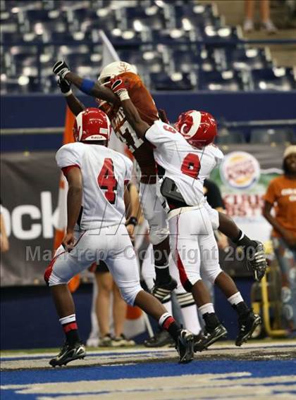 Thumbnail 2 in Trotwood-Madison vs. Bowie (Kirk Herbstreit Varsity Football Series) photogallery.