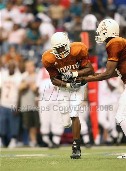 Thumbnail 1 in Trotwood-Madison vs. Bowie (Kirk Herbstreit Varsity Football Series) photogallery.