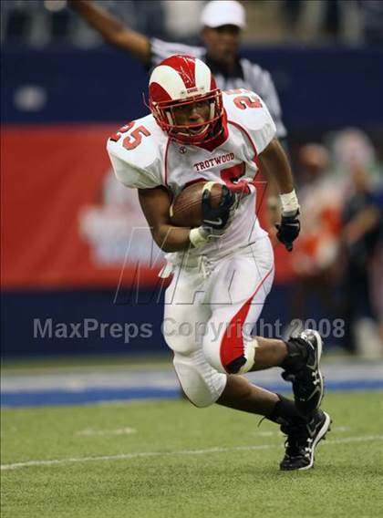 Thumbnail 3 in Trotwood-Madison vs. Bowie (Kirk Herbstreit Varsity Football Series) photogallery.