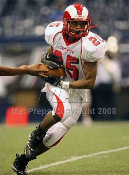 Thumbnail 2 in Trotwood-Madison vs. Bowie (Kirk Herbstreit Varsity Football Series) photogallery.