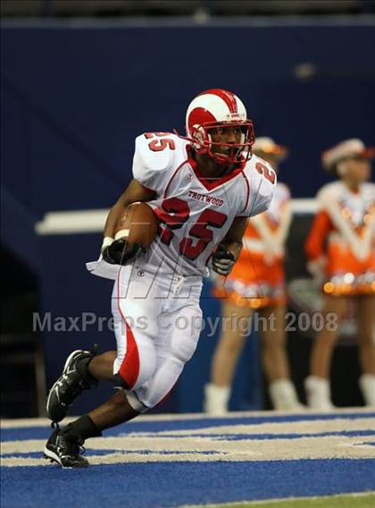 Thumbnail 1 in Trotwood-Madison vs. Bowie (Kirk Herbstreit Varsity Football Series) photogallery.