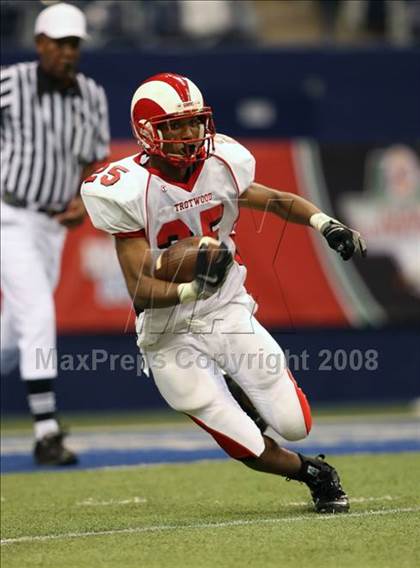 Thumbnail 1 in Trotwood-Madison vs. Bowie (Kirk Herbstreit Varsity Football Series) photogallery.