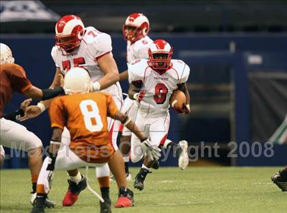 Thumbnail 2 in Trotwood-Madison vs. Bowie (Kirk Herbstreit Varsity Football Series) photogallery.