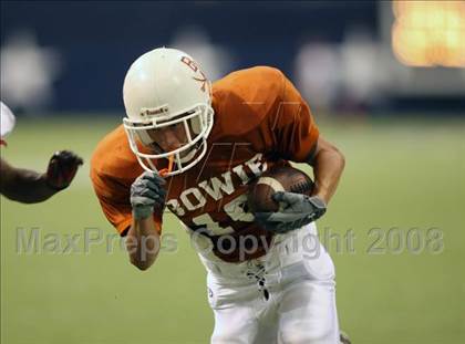 Thumbnail 1 in Trotwood-Madison vs. Bowie (Kirk Herbstreit Varsity Football Series) photogallery.