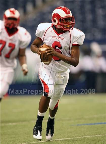Thumbnail 2 in Trotwood-Madison vs. Bowie (Kirk Herbstreit Varsity Football Series) photogallery.