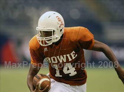 Thumbnail 1 in Trotwood-Madison vs. Bowie (Kirk Herbstreit Varsity Football Series) photogallery.