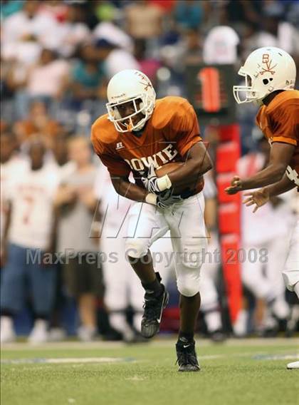 Thumbnail 2 in Trotwood-Madison vs. Bowie (Kirk Herbstreit Varsity Football Series) photogallery.