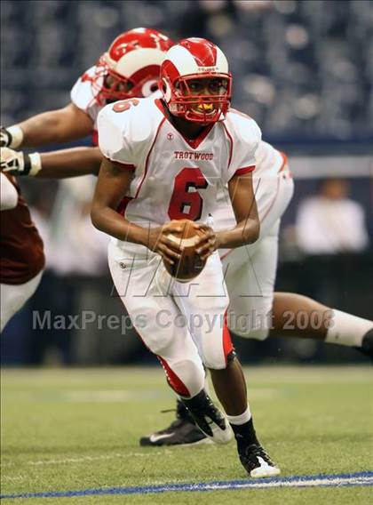 Thumbnail 1 in Trotwood-Madison vs. Bowie (Kirk Herbstreit Varsity Football Series) photogallery.