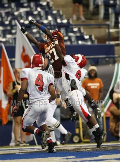Thumbnail 1 in Trotwood-Madison vs. Bowie (Kirk Herbstreit Varsity Football Series) photogallery.