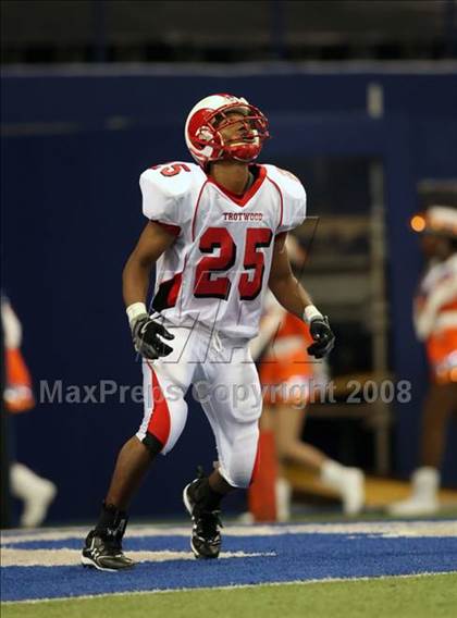 Thumbnail 1 in Trotwood-Madison vs. Bowie (Kirk Herbstreit Varsity Football Series) photogallery.