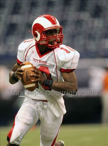 Thumbnail 2 in Trotwood-Madison vs. Bowie (Kirk Herbstreit Varsity Football Series) photogallery.