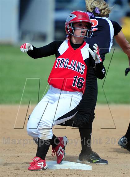 Thumbnail 1 in Fruitland vs Homedale (IHSAA 3A Semifinal) photogallery.