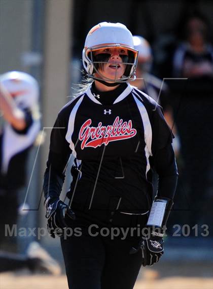 Thumbnail 3 in Fruitland vs Homedale (IHSAA 3A Semifinal) photogallery.