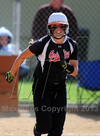 Thumbnail 3 in Fruitland vs Homedale (IHSAA 3A Semifinal) photogallery.