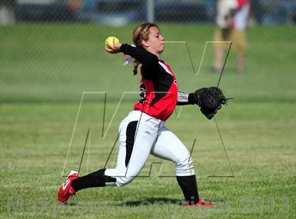 Thumbnail 1 in Fruitland vs Homedale (IHSAA 3A Semifinal) photogallery.