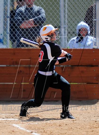 Thumbnail 1 in Fruitland vs Homedale (IHSAA 3A Semifinal) photogallery.