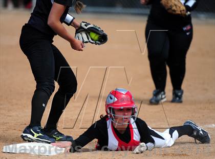 Thumbnail 1 in Fruitland vs Homedale (IHSAA 3A Semifinal) photogallery.