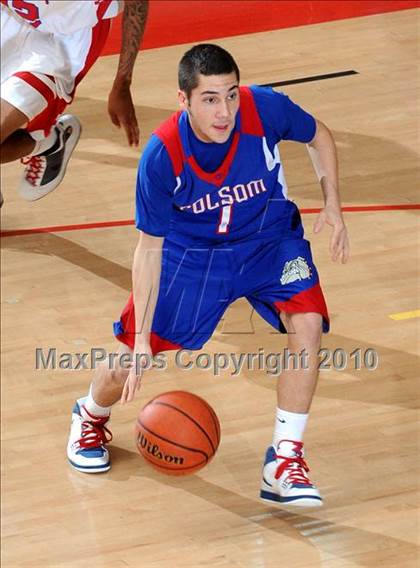 Thumbnail 3 in Washington vs. Folsom (MaxPreps Holiday Classic) photogallery.