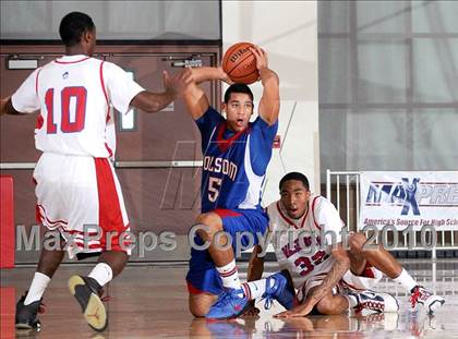 Thumbnail 3 in Washington vs. Folsom (MaxPreps Holiday Classic) photogallery.