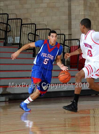 Thumbnail 3 in Washington vs. Folsom (MaxPreps Holiday Classic) photogallery.