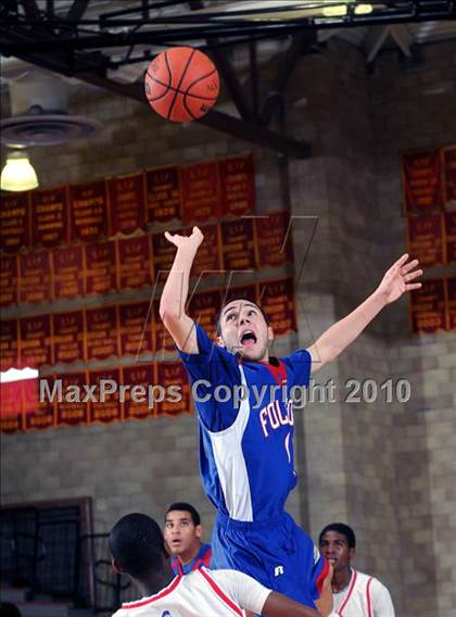 Thumbnail 1 in Washington vs. Folsom (MaxPreps Holiday Classic) photogallery.