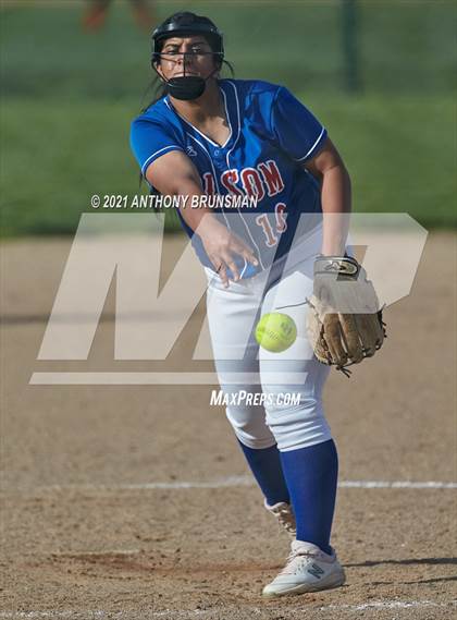 Thumbnail 1 in Folsom @ Cordova photogallery.