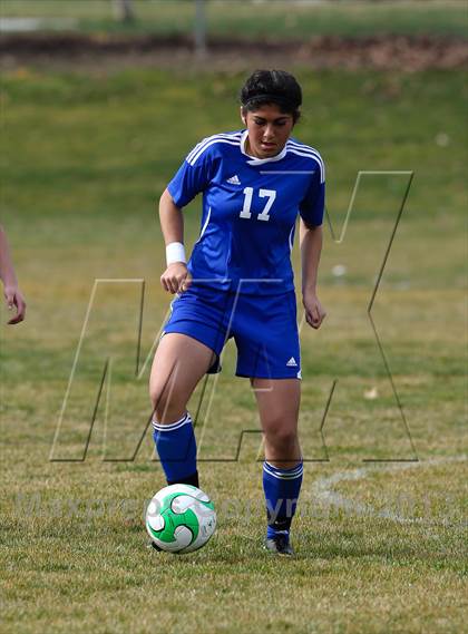 Thumbnail 3 in Liberty Ranch vs. Atwater (Buffalo Cup) photogallery.