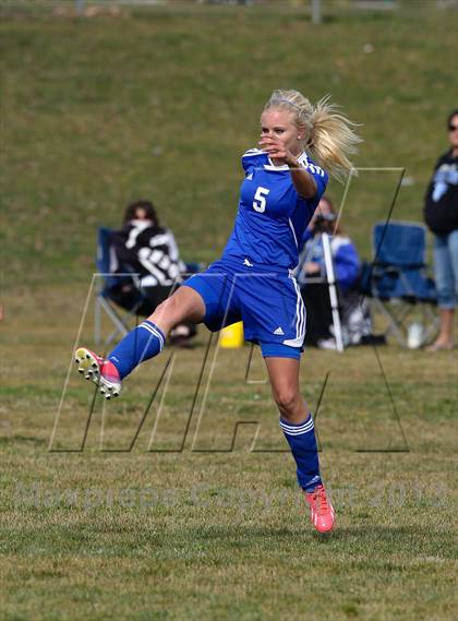Thumbnail 3 in Liberty Ranch vs. Atwater (Buffalo Cup) photogallery.