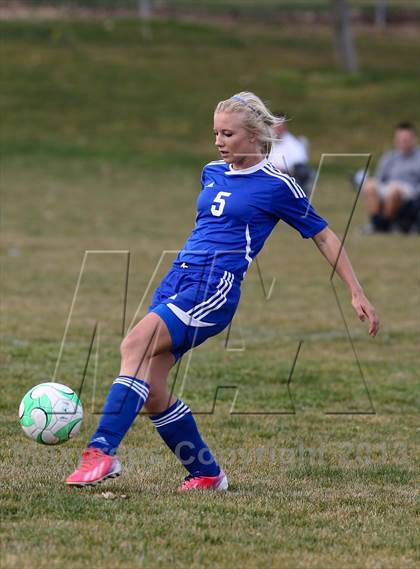 Thumbnail 3 in Liberty Ranch vs. Atwater (Buffalo Cup) photogallery.