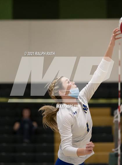 Thumbnail 3 in Maxwell vs. Chester (CIF NS D7 Final) photogallery.