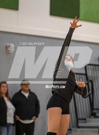 Thumbnail 3 in Maxwell vs. Chester (CIF NS D7 Final) photogallery.