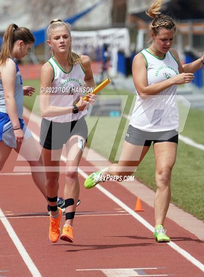 Thumbnail 2 in Mile High League Meet photogallery.