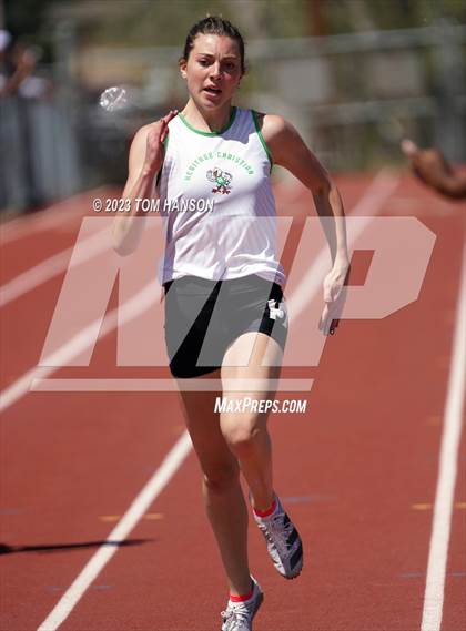 Thumbnail 1 in Mile High League Meet photogallery.