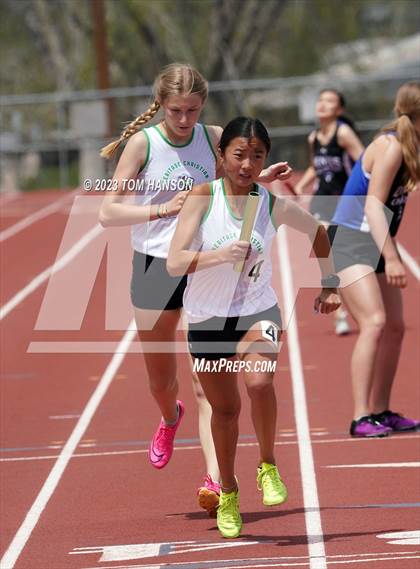 Thumbnail 2 in Mile High League Meet photogallery.
