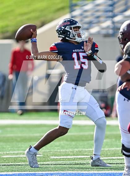 Thumbnail 3 in Ryan vs. Magnolia West (UIL 5A D1 Area Playoff) photogallery.