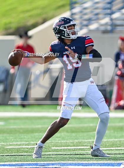 Thumbnail 2 in Ryan vs. Magnolia West (UIL 5A D1 Area Playoff) photogallery.