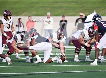 Thumbnail 2 in Ryan vs. Magnolia West (UIL 5A D1 Area Playoff) photogallery.