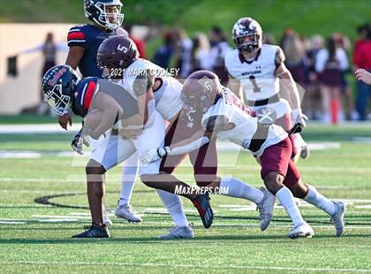 Thumbnail 3 in Ryan vs. Magnolia West (UIL 5A D1 Area Playoff) photogallery.