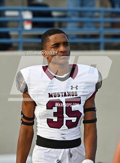 Thumbnail 2 in Ryan vs. Magnolia West (UIL 5A D1 Area Playoff) photogallery.