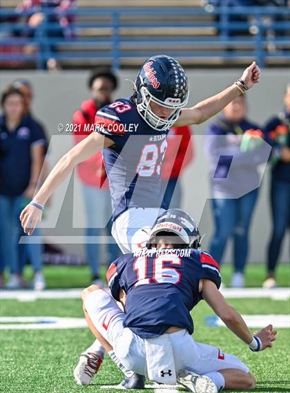 Thumbnail 3 in Ryan vs. Magnolia West (UIL 5A D1 Area Playoff) photogallery.