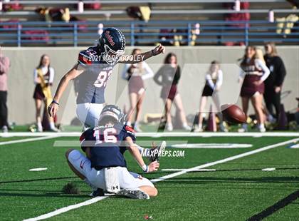 Thumbnail 3 in Ryan vs. Magnolia West (UIL 5A D1 Area Playoff) photogallery.