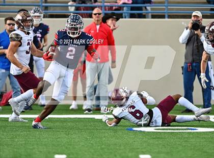 Thumbnail 3 in Ryan vs. Magnolia West (UIL 5A D1 Area Playoff) photogallery.