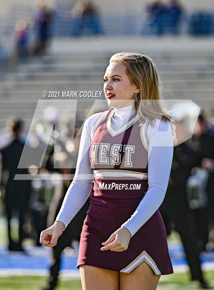 Thumbnail 1 in Ryan vs. Magnolia West (UIL 5A D1 Area Playoff) photogallery.