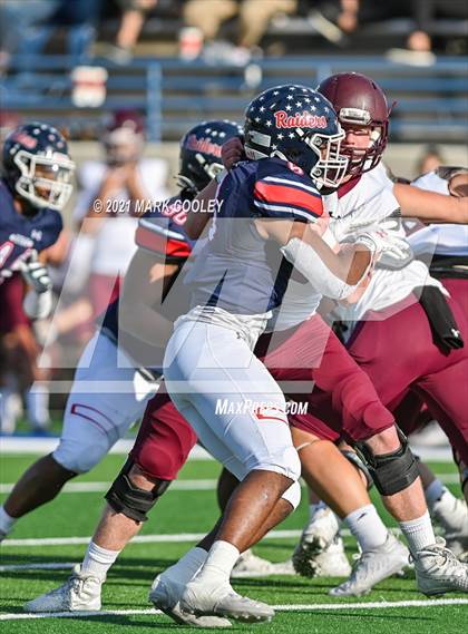 Thumbnail 3 in Ryan vs. Magnolia West (UIL 5A D1 Area Playoff) photogallery.