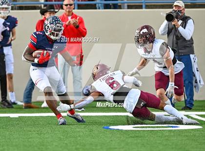 Thumbnail 2 in Ryan vs. Magnolia West (UIL 5A D1 Area Playoff) photogallery.